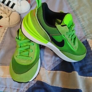 Nike Kids Neon Green Sneakers